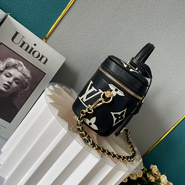 ルイヴィトンバッグ側面デザイン